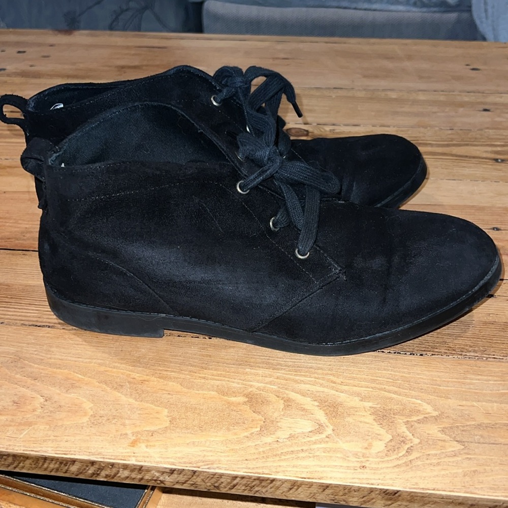 Women’s lace up booties size 10